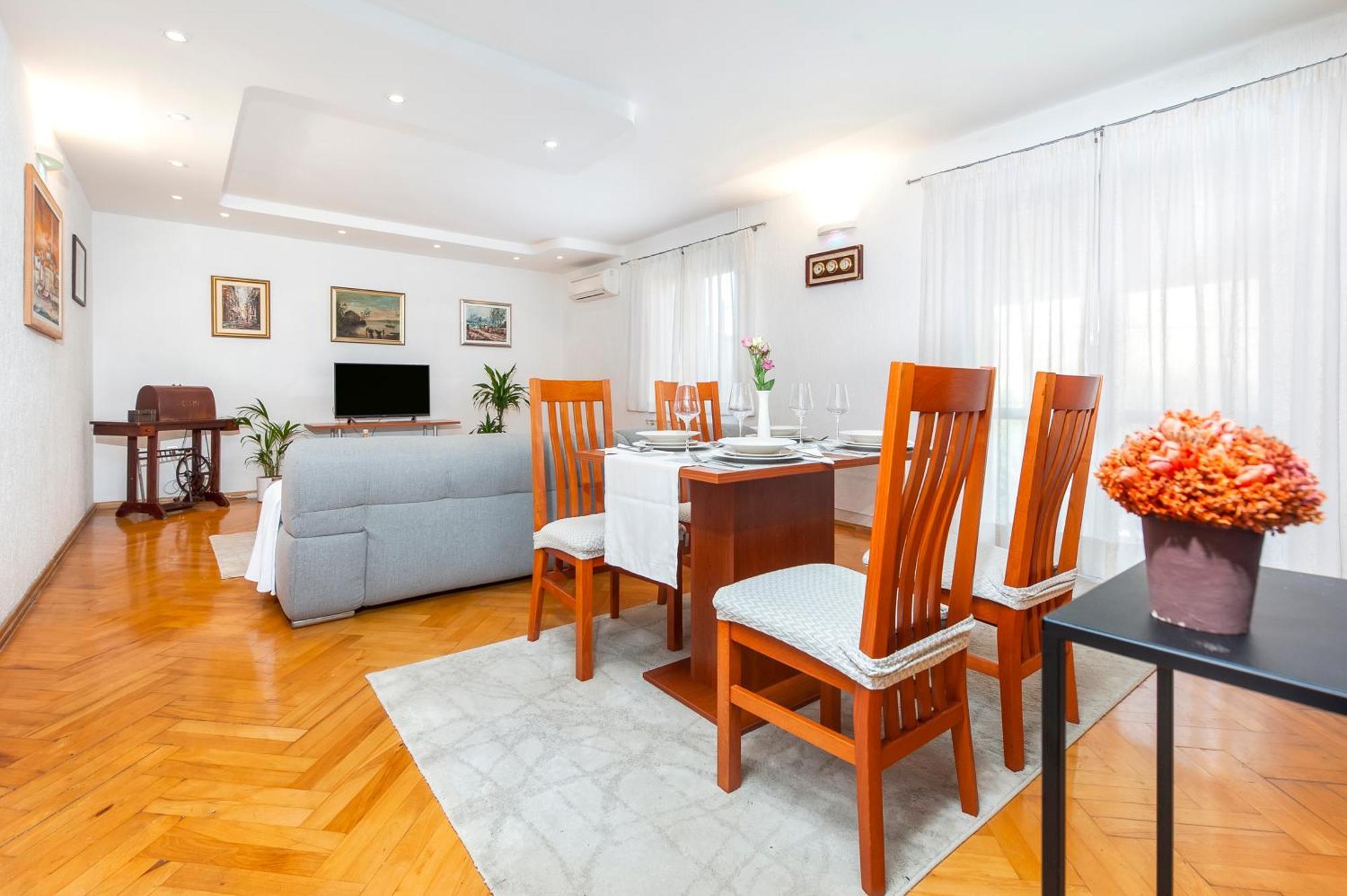 Apartments Carmelo Rovinj Luaran gambar